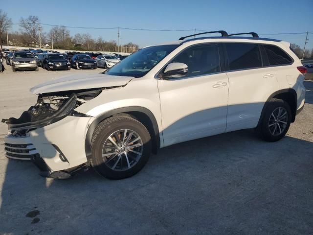 2018 Toyota Highlander SE