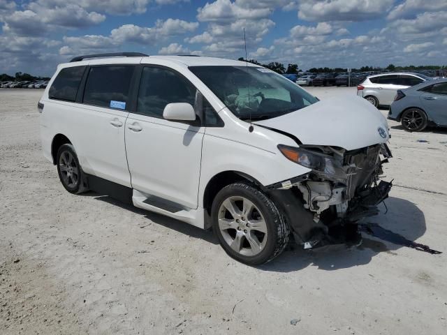 2012 Toyota Sienna Sport