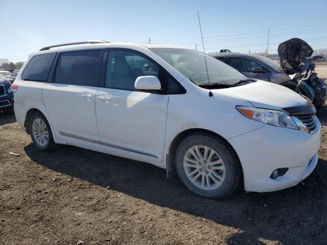 2014 Toyota Sienna XLE