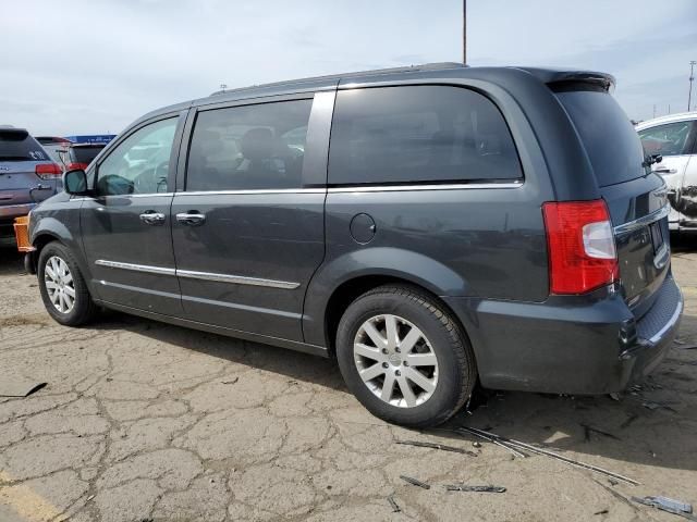 2012 Chrysler Town & Country Touring L