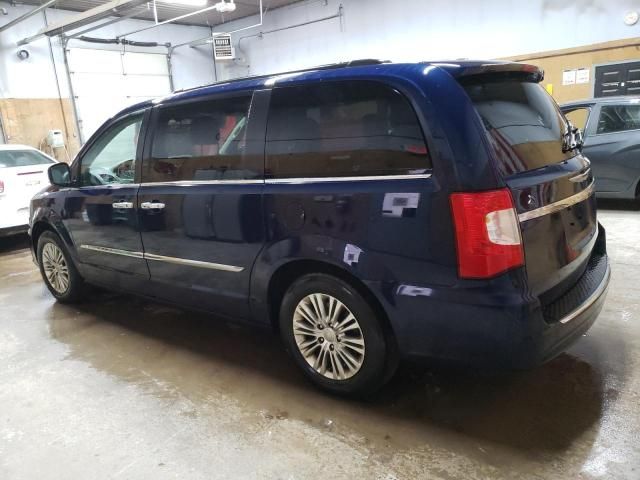 2015 Chrysler Town & Country Touring L