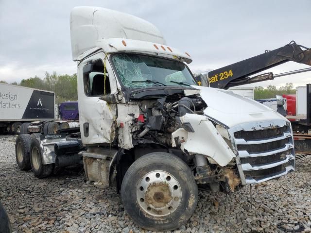 2023 Freightliner Cascadia 126