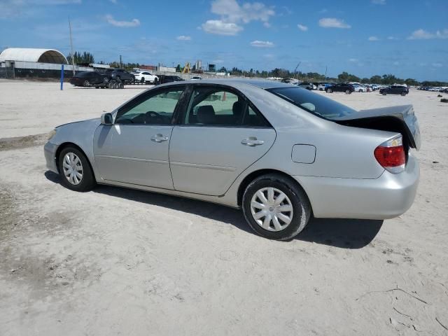 2005 Toyota Camry LE