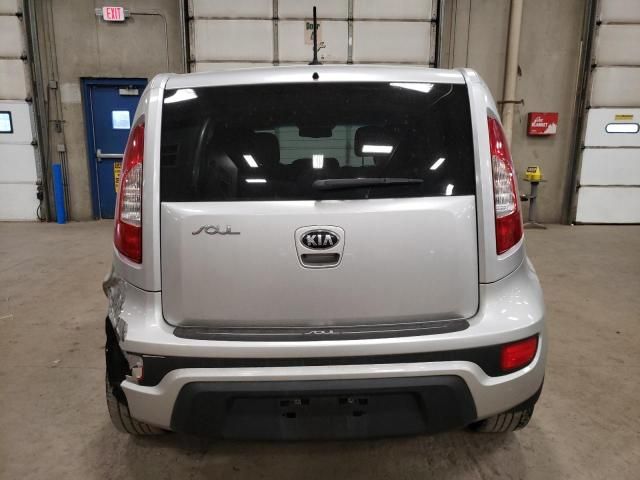 2013 KIA Soul +