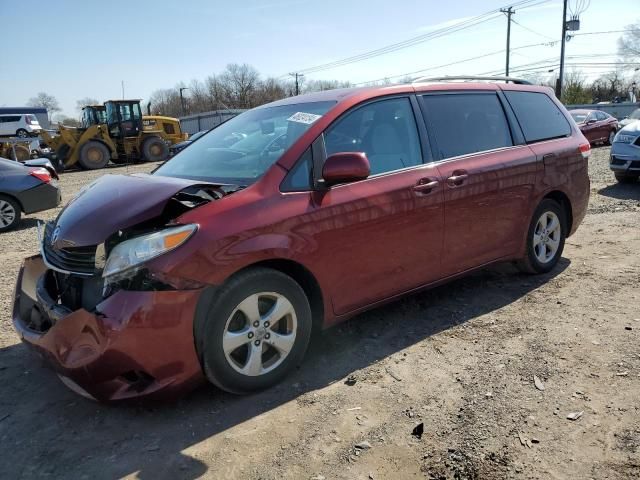 2011 Toyota Sienna LE