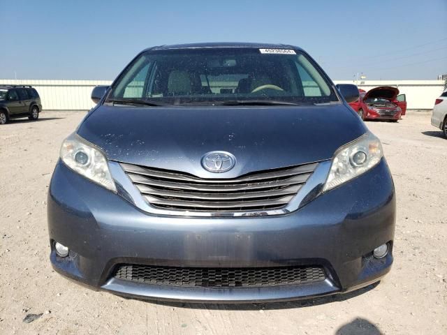 2014 Toyota Sienna XLE