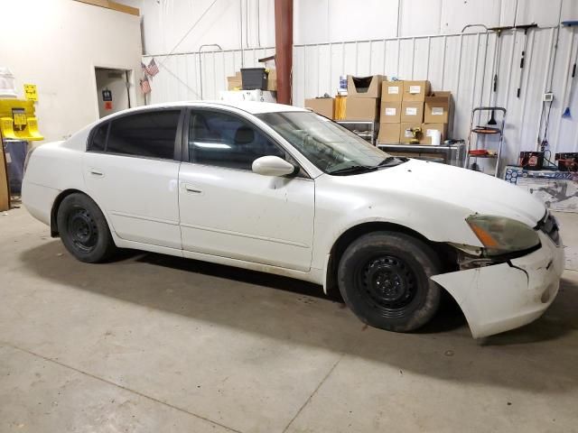 2004 Nissan Altima Base