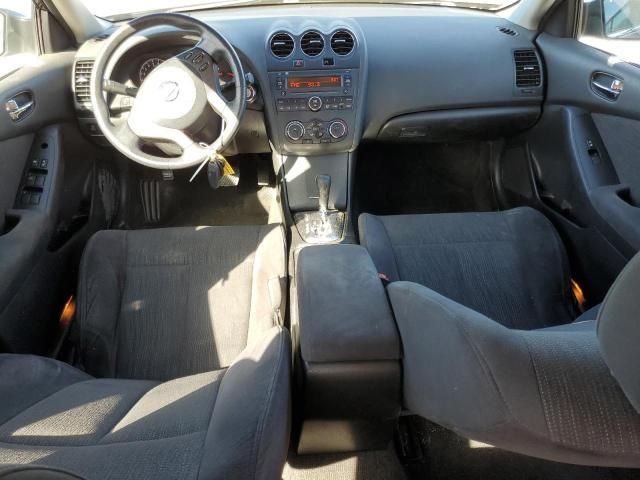 2010 Nissan Altima Base