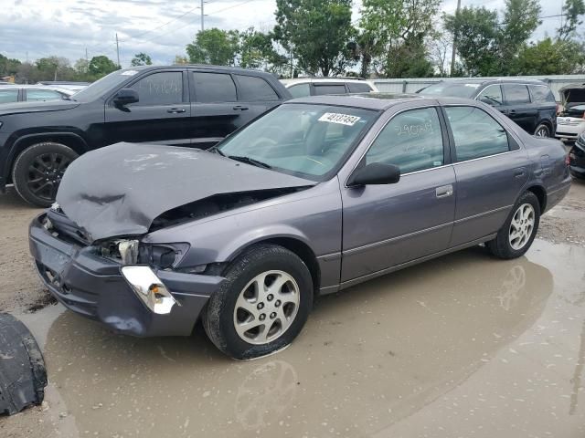 1999 Toyota Camry LE