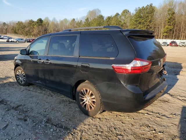 2015 Toyota Sienna XLE