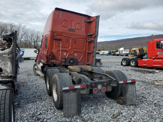 2020 Freightliner Cascadia 126