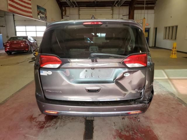 2017 Chrysler Pacifica Touring L Plus