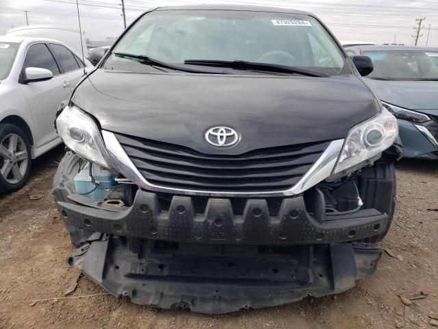 2012 Toyota Sienna LE