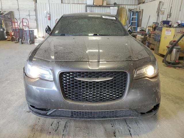 2016 Chrysler 300 S