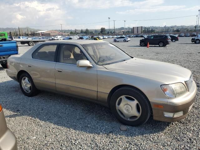 1999 Lexus LS 400