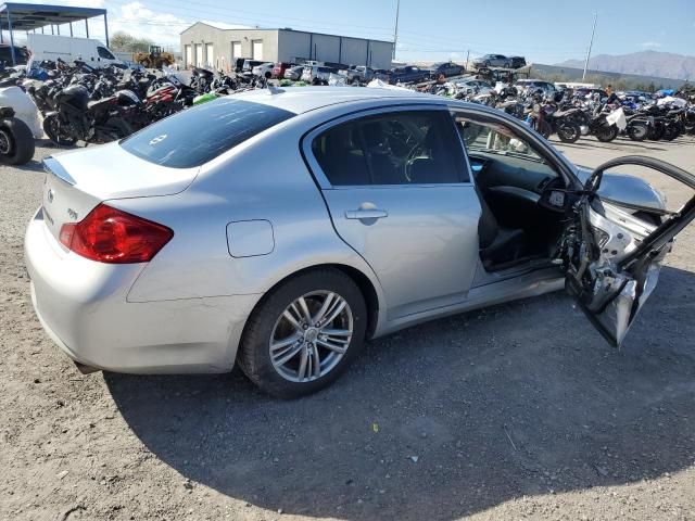 2015 Infiniti Q40