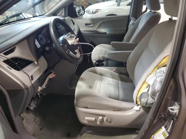 2015 Toyota Sienna LE