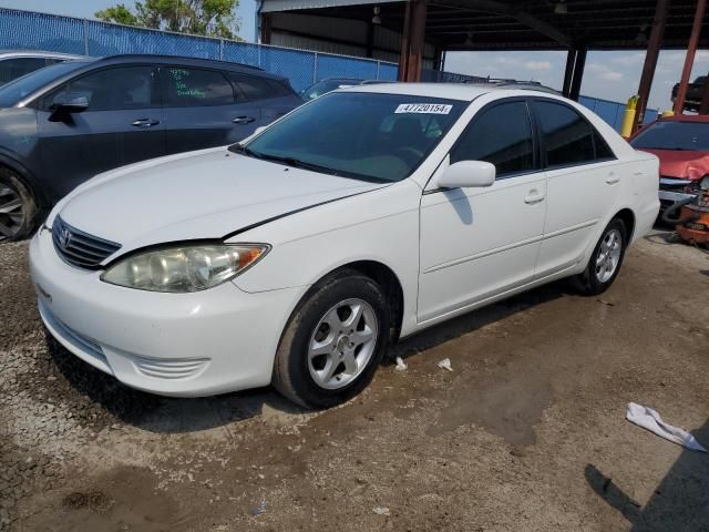 2005 Toyota Camry LE