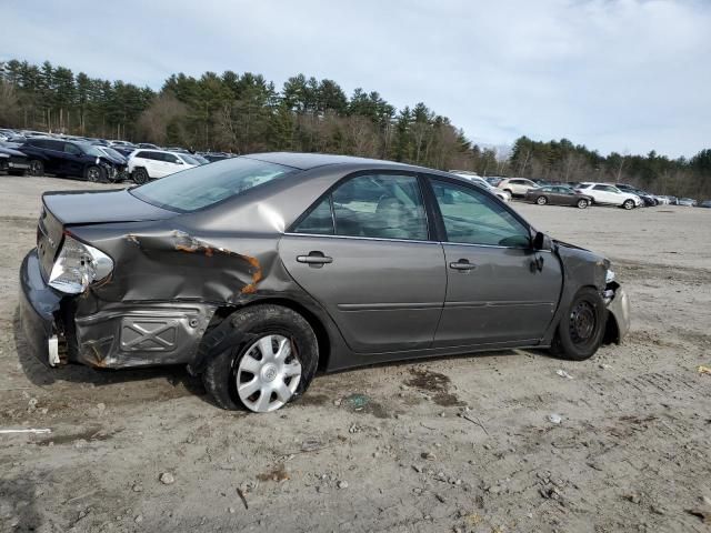 2004 Toyota Camry LE