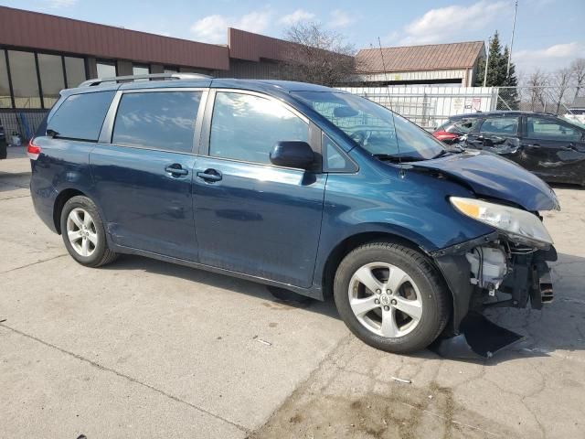 2011 Toyota Sienna LE