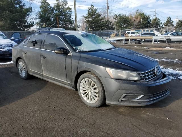 2016 Volkswagen Passat SE