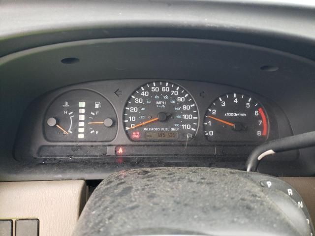 2000 Nissan Frontier King Cab XE