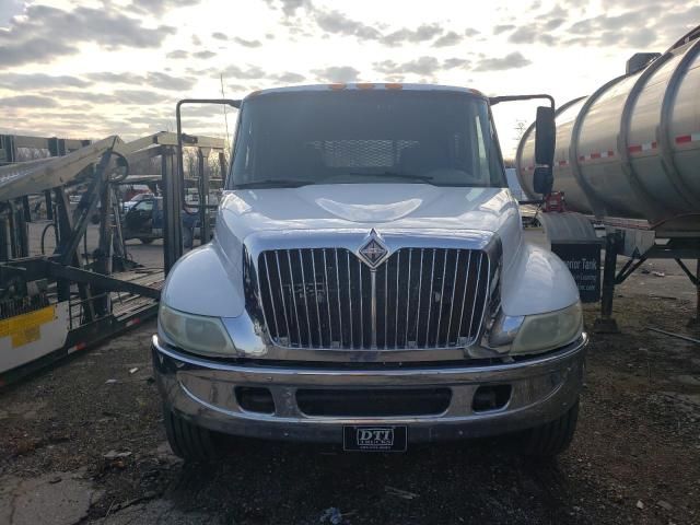 2004 International 4000 4300