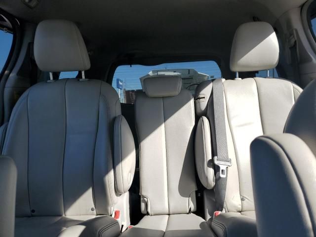 2014 Toyota Sienna XLE