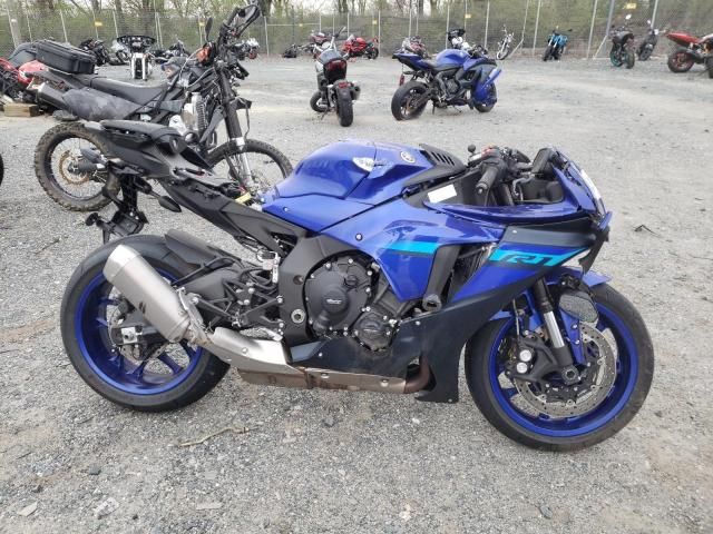 2024 Yamaha YZFR1