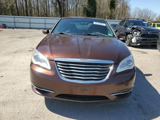 2013 Chrysler 200 LX