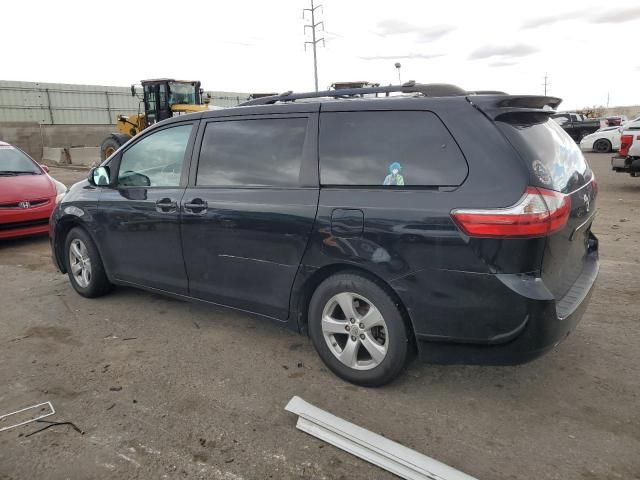 2016 Toyota Sienna LE