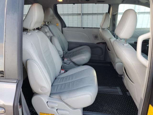 2011 Toyota Sienna XLE