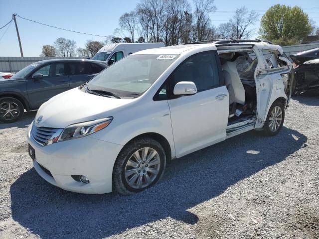 2016 Toyota Sienna XLE