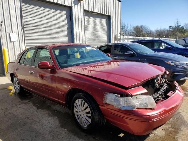 2000 Ford Crown Victoria