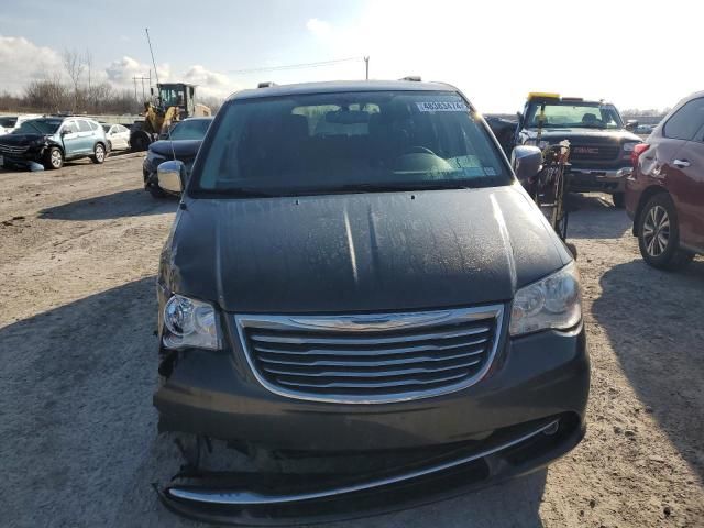 2012 Chrysler Town & Country Touring L