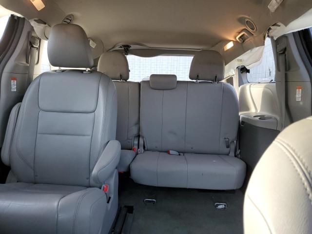 2015 Toyota Sienna XLE