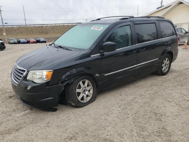 2010 Chrysler Town & Country Touring