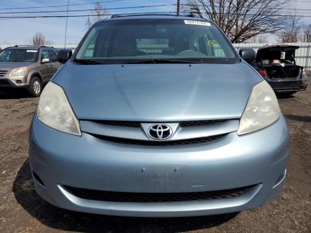 2007 Toyota Sienna LE