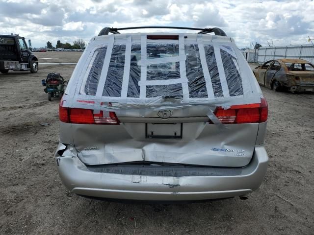 2005 Toyota Sienna LE