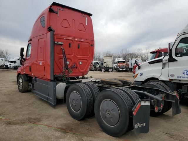 2019 Freightliner Cascadia 126