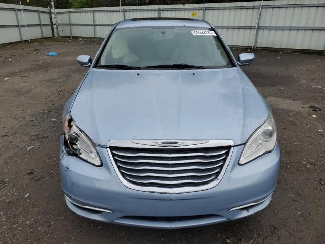 2012 Chrysler 200 Touring