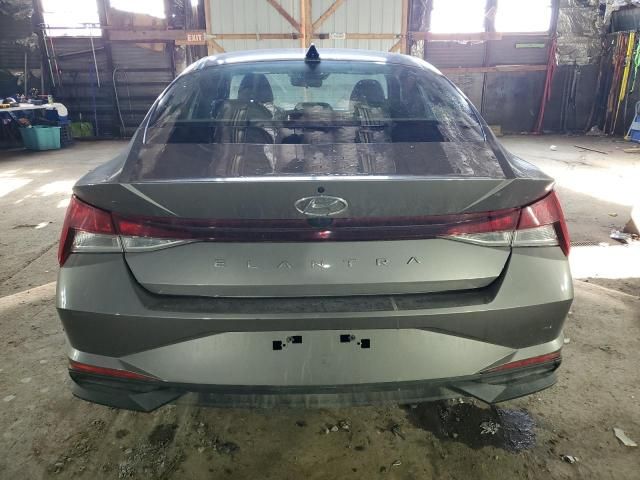 2021 Hyundai Elantra SE