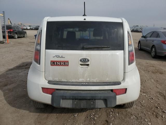 2010 KIA Soul +