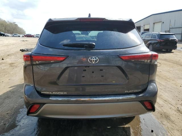 2022 Toyota Highlander Platinum