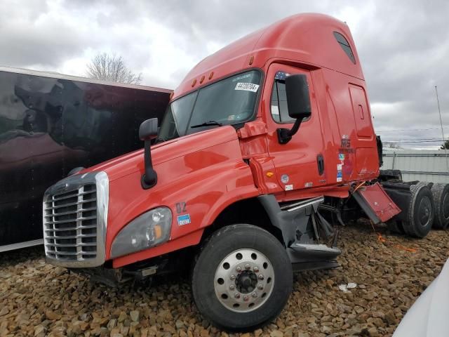 2018 Freightliner Cascadia 125