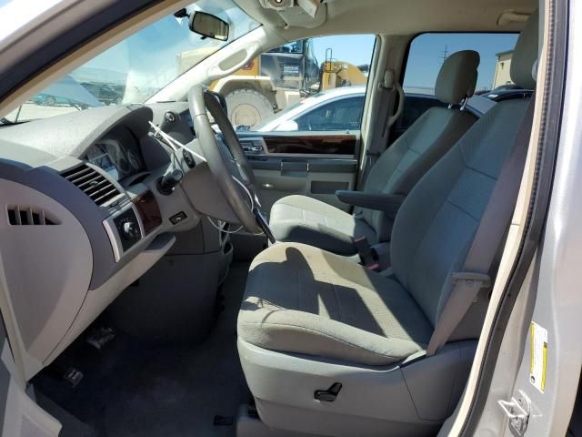 2010 Chrysler Town & Country Touring