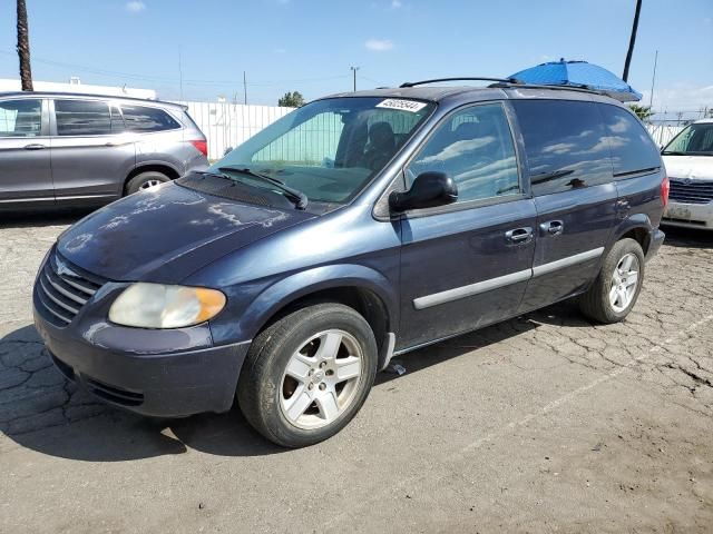 2007 Chrysler Town & Country LX