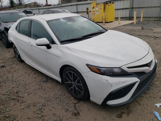 2021 Toyota Camry SE