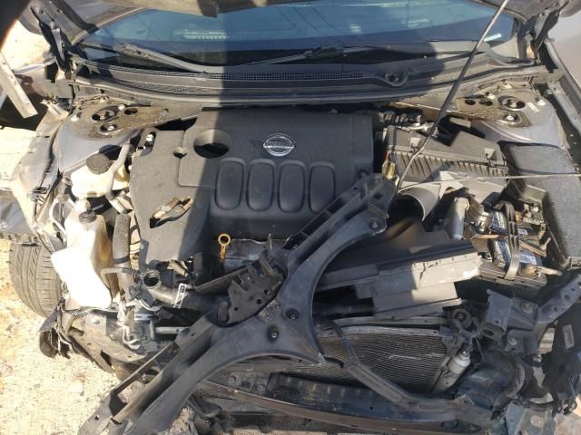 2010 Nissan Altima Base