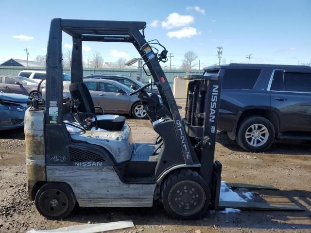 2012 Nissan Forklift